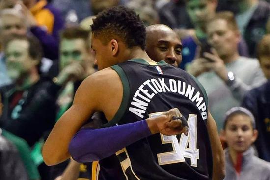 小蜘蛛进球为何有效？IFAB规则：疑似手球的巴埃纳并非进球者（IFAB规则解读：巴埃纳疑似手球不影响小蜘蛛进球有效性）