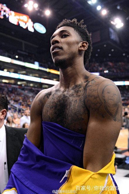 Shams：独行侠对交易浓眉&克莱&加福德等人持开放态度（Shams：独行侠愿意探讨通过交易引进浓眉、克莱、加福德等球员）