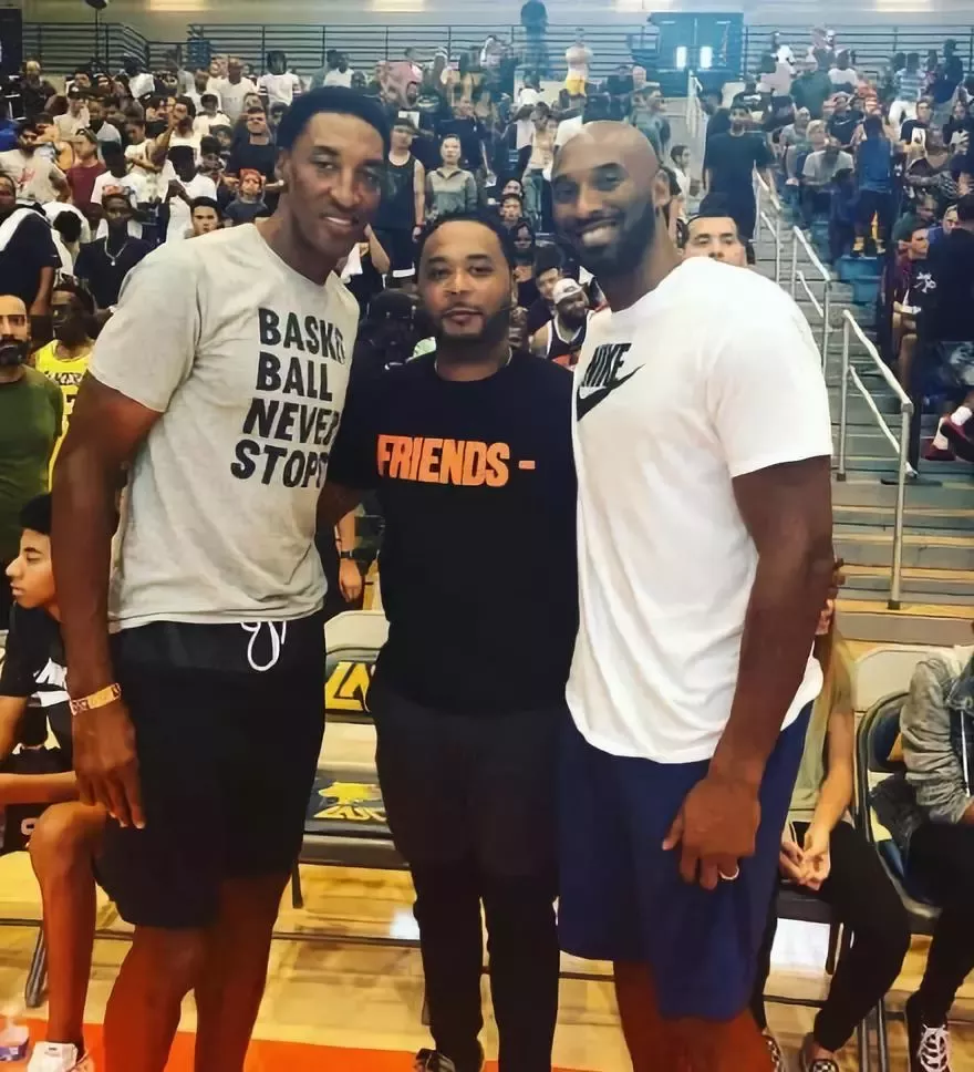 中超比赛亮点：上海海港绝杀山东泰山,（中超焦点战：上海海港补时绝杀山东泰山）