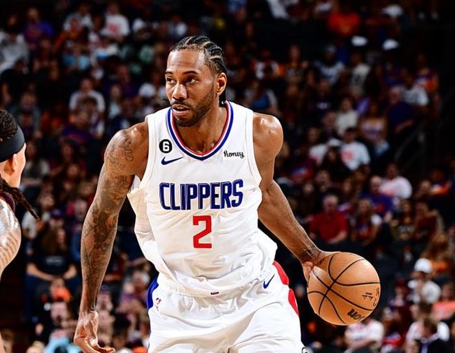 半场：卡利亚里0-0罗马，埃斯波西托造险（半场战报：卡利亚里与罗马互交白卷，埃斯波西托险些破门）