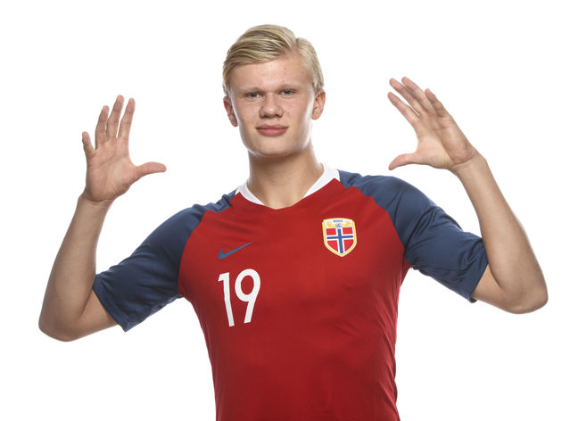 马卡：土耳其客平西班牙后更衣室发生盗窃事件，手表戒指丢失（马卡：土耳其客场战平西班牙后，客队更衣室遭盗，手表与戒指不翼而飞）