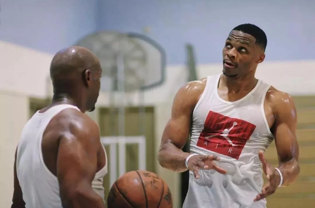 浮嶋敏：对手的阵型与我们预测不同，球员花了一些时间去适应（浮嶋敏：对手阵型出乎预期，球员花了些时间完成适应）