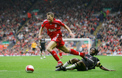 2025／26赛季英超：从最佳教练到四场不胜！马雷斯卡坦然面对十二月“魔咒”（2025／26英超：从获最佳教练到四轮不胜，马雷斯卡从容应对“十二月魔咒”）