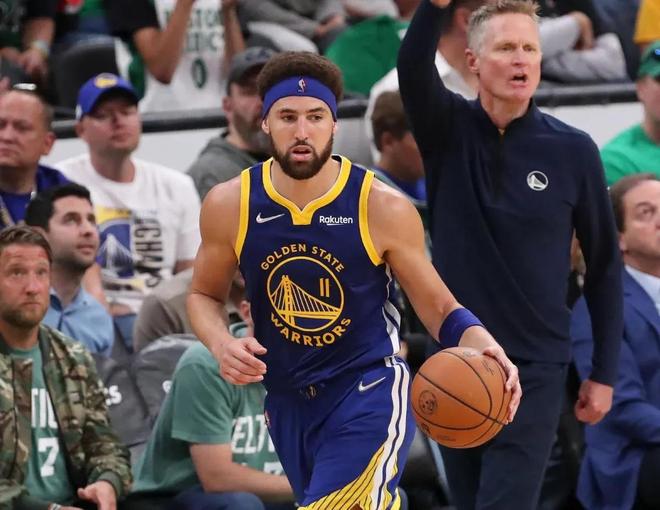 2025／26赛季英超：萨拉赫事件终极大结局！斯洛特发布会定调（英超2025／26前瞻：萨拉赫风波尘埃落定，斯洛特发布会一锤定音）