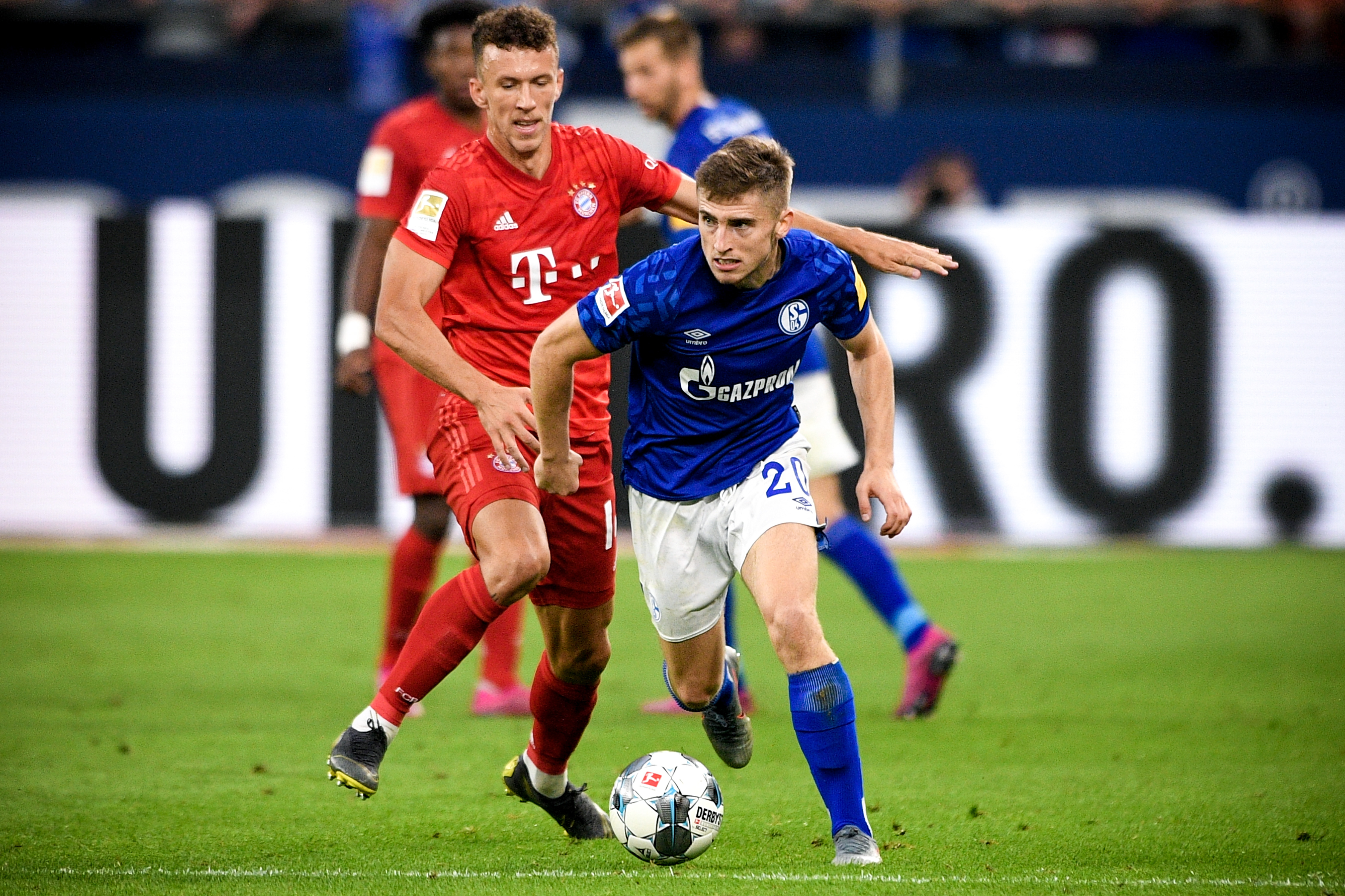 国脚邵佳一的遗憾，教练邵佳一的梦想（从国脚的遗憾到教练的梦想：邵佳一的两段旅程）