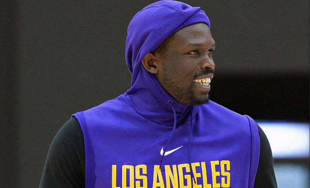 11天9场比赛：国青队若要卫冕，应充分利用替补！李晨瑄不能太累（11天9战考验国青：卫冕关键在轮换，别让李晨瑄过度疲劳）