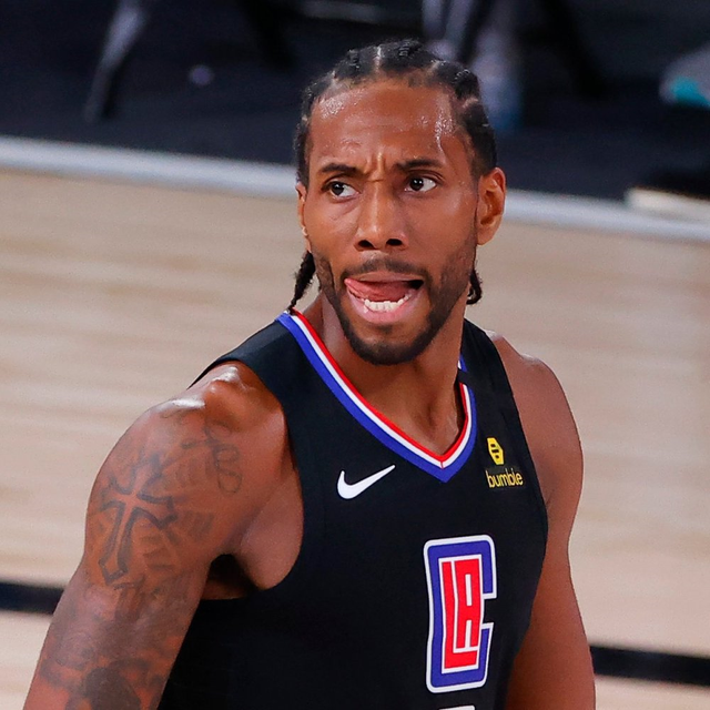 战广岛三箭前路易斯晒照：最后一舞；球员与申花合同月底到期（战广岛三箭前，路易斯晒照称“最后一舞”，与申花合同月底到期）