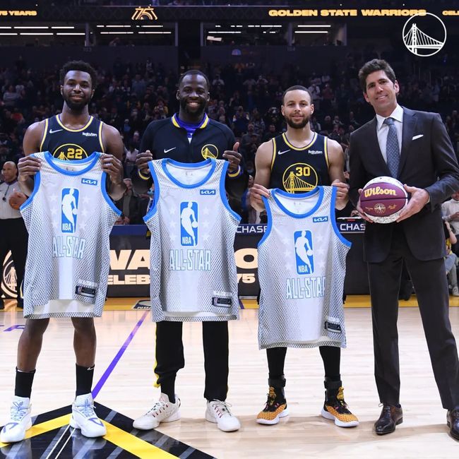 开拓者媒体人：当你因一个球员才关注某队时 评价上难免会有偏见（开拓者记者：若你只因某位球员关注一支球队，评价难免偏颇）