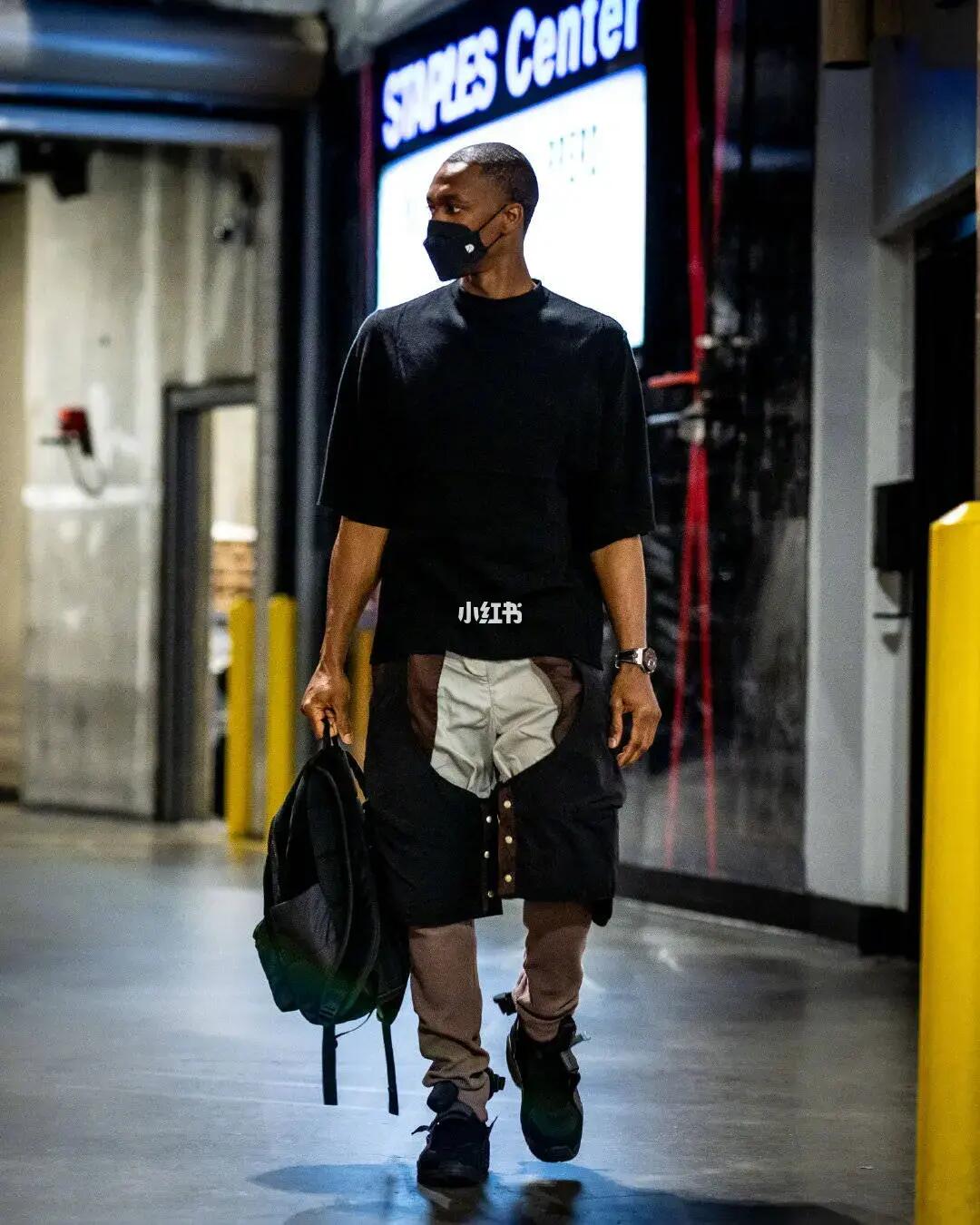 罗马诺：皇马退出科纳特争夺战，利物浦不会无限期等球员决定（罗马诺：皇马已退出科纳特竞争，利物浦不打算无限期等待球员表态）