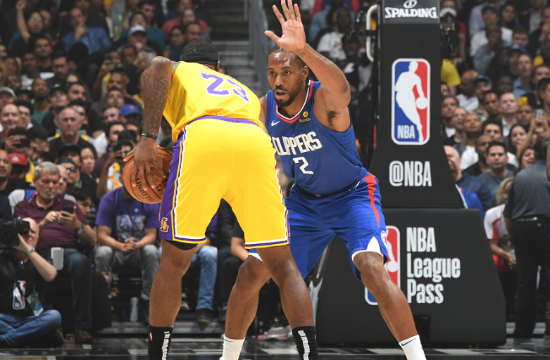 CBA杯八强出炉！沪粤巅峰对决 京辽疆爆冷出局！黑马全胜晋级（CBA杯八强敲定：沪粤强强相遇，京辽疆爆冷淘汰，黑马全胜晋级）