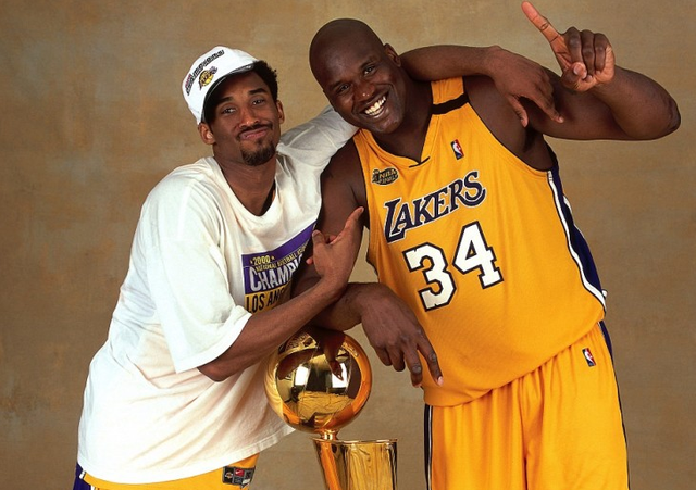 廉颇老矣？四旬老汉詹姆斯半场9投2中，仅得4分2板2助攻（岁月不饶人？四旬詹姆斯半场命中率低迷，9投2中仅取4分2板2助）